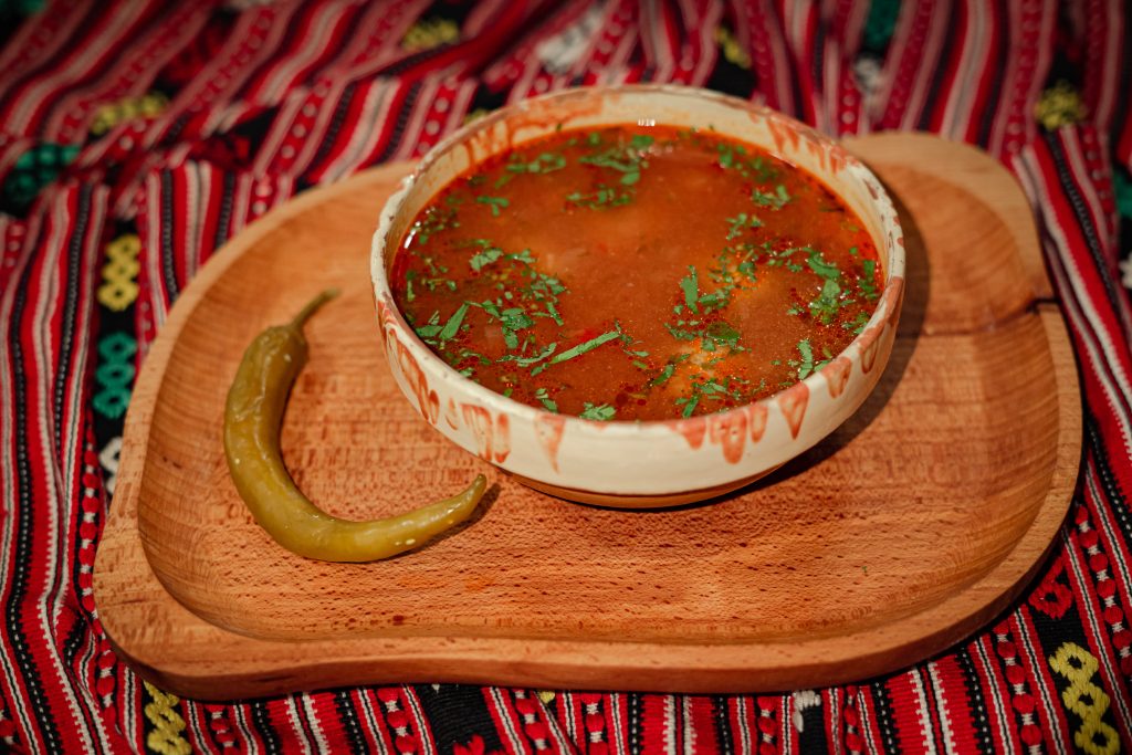 Meniul zilei la Hanul Grișa zona Holboca