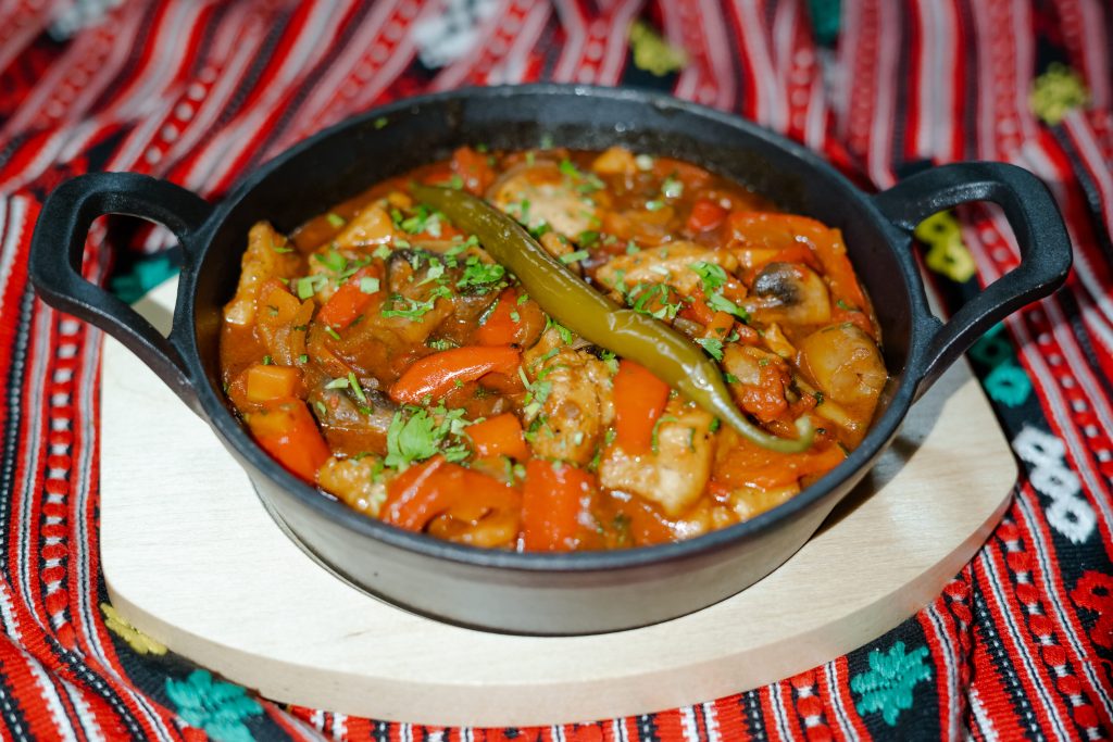 Tigaie picanta la Hanul lui Grișa din Iași